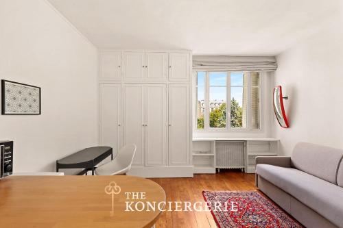 Elegant studio