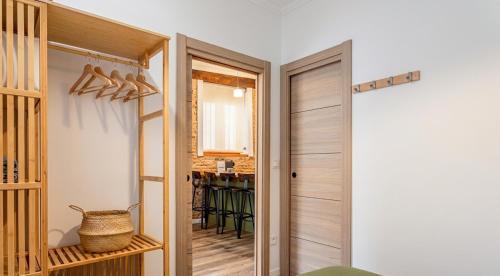 Modern 1 Bedroom Apt in Historic Center • Ground F