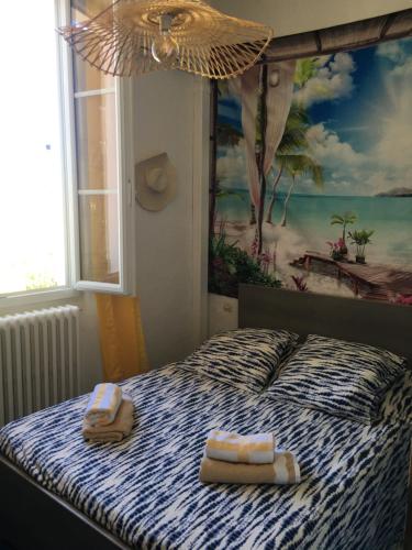 Llit o llits en una habitació de Aux Lavandes