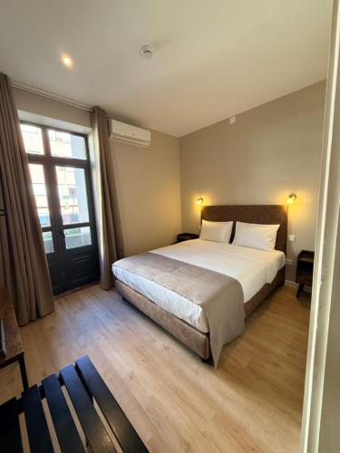 Residencia LIS B&B and Parking