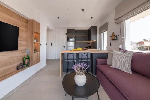 Modern Glyfada Coastal Getaway
