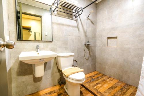 Phòng tắm tại Cebu R Hotel Capitol