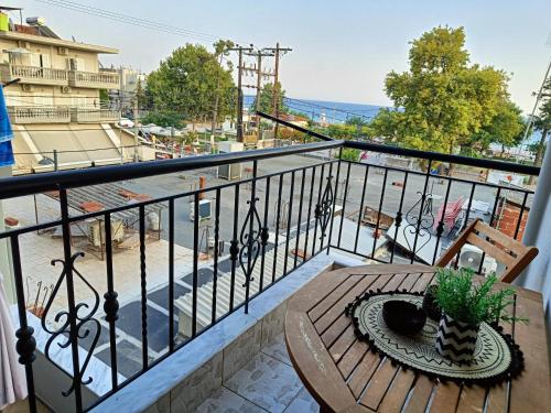 Sea Breeze Apartment Heart of Nea Kallikratia