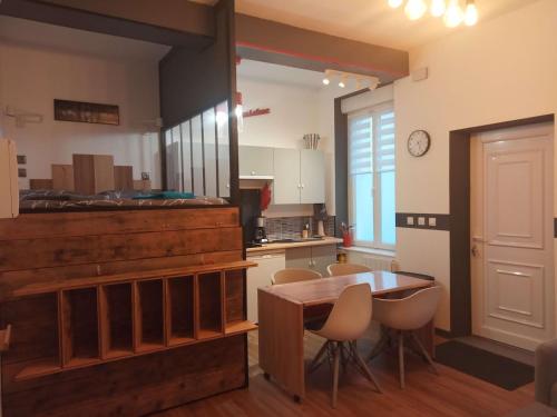 Premium studio proche ARENA Roosevelt centre ville Gare