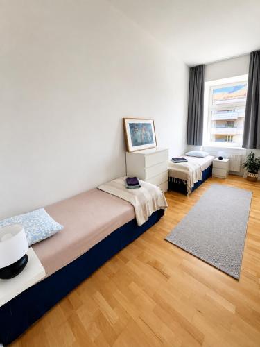 Bibi Family Apartment, 8 Guests, FREE Parking, near Wien Hauptbahnhof
