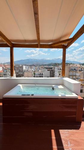 The Boheme Loft - Heated Jacuzzi and Sea View