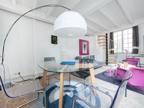 Pianist AC, City Center
