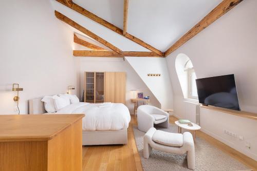 Modern suite near Champs Elysées - AC equipped