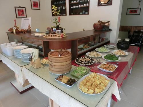 Еда / где поесть недалеко от варианта проживания в семье