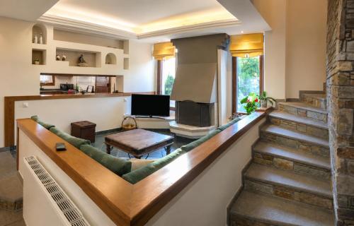 Mountain Breeze Sanctuary with View near Volos