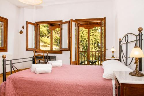 Mountain Breeze Sanctuary with View near Volos