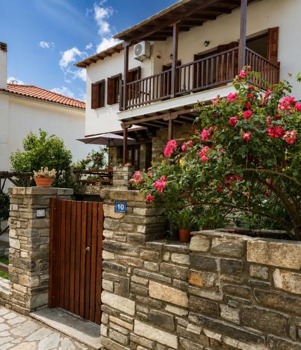 Mountain Breeze Sanctuary with View near Volos