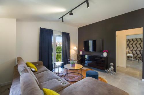 Luxury Joy in Split New - with Heated Pool