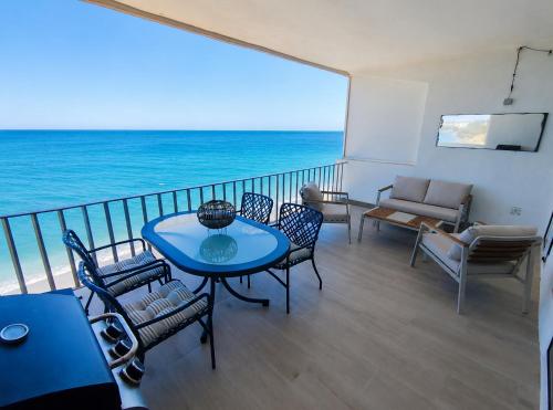 Exclusive Sea View Apartment EHHouse