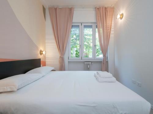 Modern Large Apartment, Bocconi 10 min Walk, Porta Romana, 4 Guests