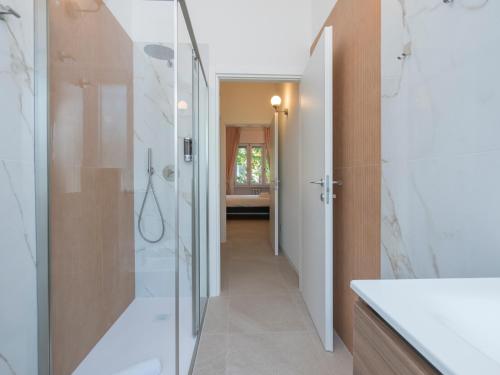 Modern Large Apartment, Bocconi 10 min Walk, Porta Romana, 4 Guests