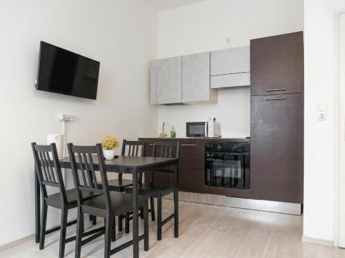 Affordable 2BR Apt Next to Rennweg & Belvedere