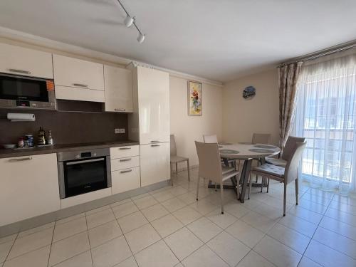 Nice Centre - 2 chambres, balcons, parking privé