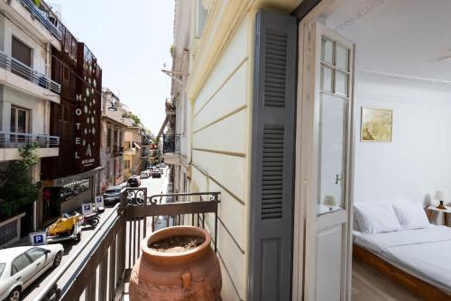 Beautiful Neo-Classic apartment in Exarchia (1Bed)
