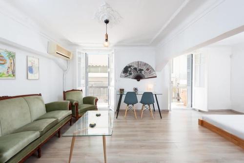 Beautiful Neo-Classic apartment in Exarchia (1Bed)