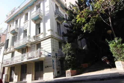Beautiful Neo-Classic apartment in Exarchia (1Bed)