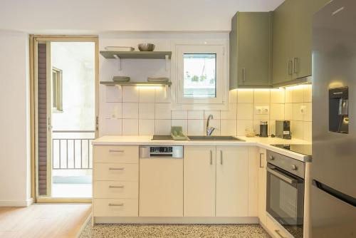 Zen Bright, Exarchia