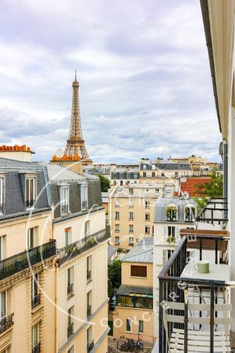 Lovely stay in Paris Eiffel Tower magic view!