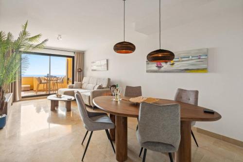 Duquesa Village - Seaview Apartment
