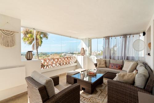 RDR576 -Sea Views 2 Bed Apartment in Sea&Sun Hills