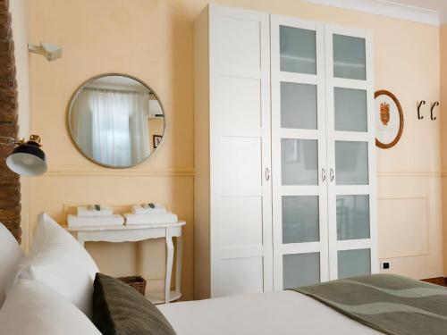 Domus Viola by Quokka 360 - 3 min walk from Piazza Navona