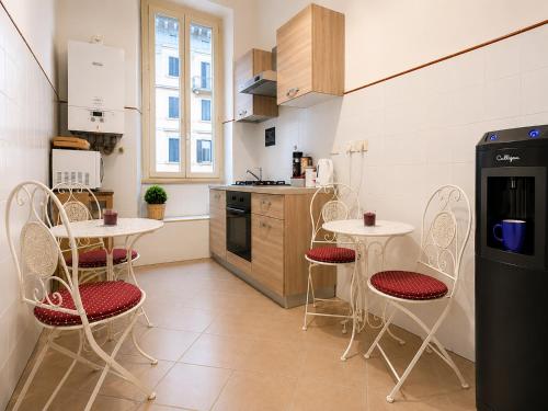 Myomax Guesthouse Hospety Group