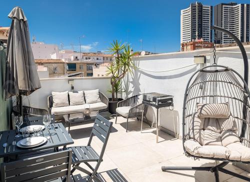 Modern Studio with Private Rooftop Terrace by REMS