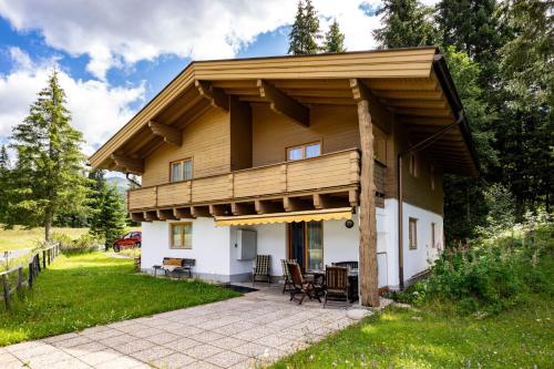 EMMA's Almchalet - Lift & Lake