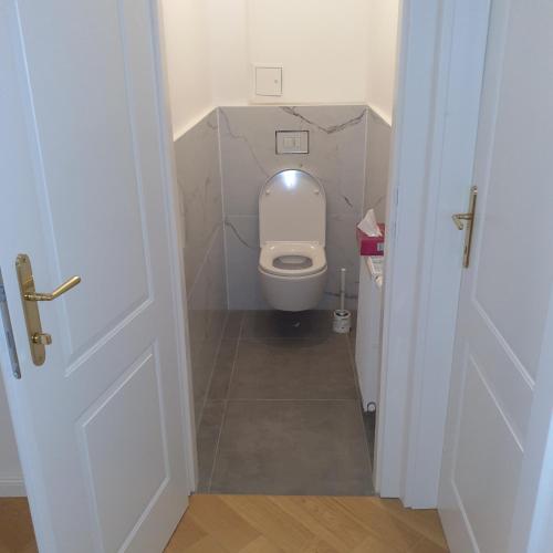 Top Apartment