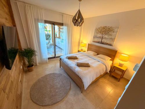 Luxury 2Bed Apartment with Sea Views in Benahavís