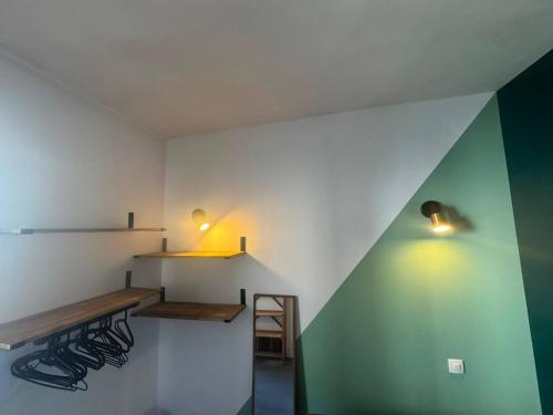 Charming 2-Bedroom Apartment in Pariss Vibrant 19th Arrondissement