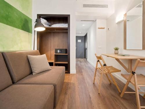 Estudio para 4 junto al Retiro y Serrano