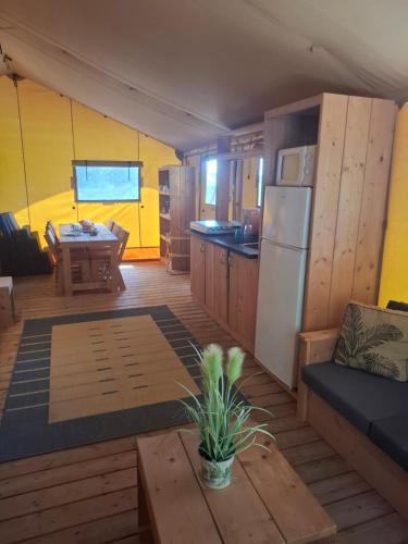 Poco Novo Lodges Loulé Algarve Glampingzelt Family