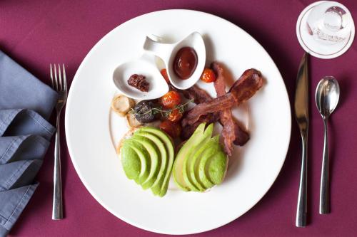 Eten bij of ergens in de buurt van het resort

