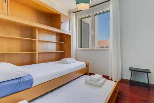 3Br Apartment In Funchal, Madeira With Parking