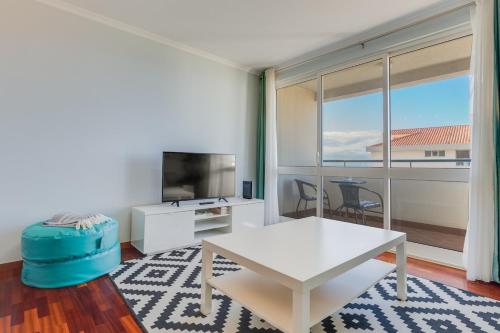 3Br Apartment In Funchal, Madeira With Parking