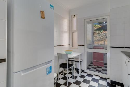 3Br Apartment In Funchal, Madeira With Parking