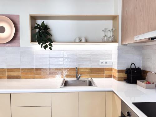 Yialos by Lithos & Key - 1 bdr with sea view
