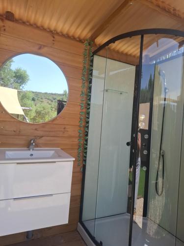 Poco Novo Lodges Loulé Algarve Glampingzelt Couple