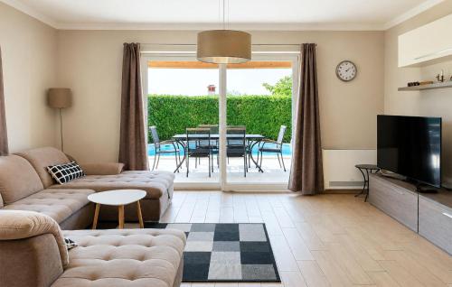 Stunning Home In Porec