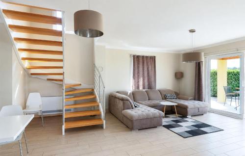 Stunning Home In Porec