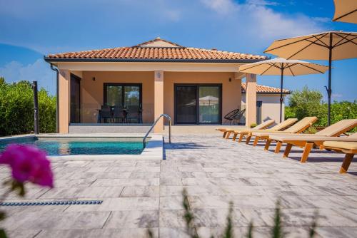 Villa Ardanela in Kapelica - Haus für 6 Personen