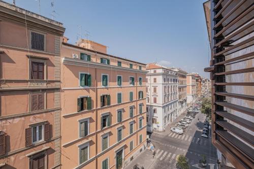 Royal Amedeo Suites