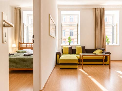 3BR Apartment with Nice Location in Vienna For Long Stays