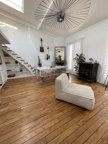 Montmartre duplex with rooftop & panoramic views